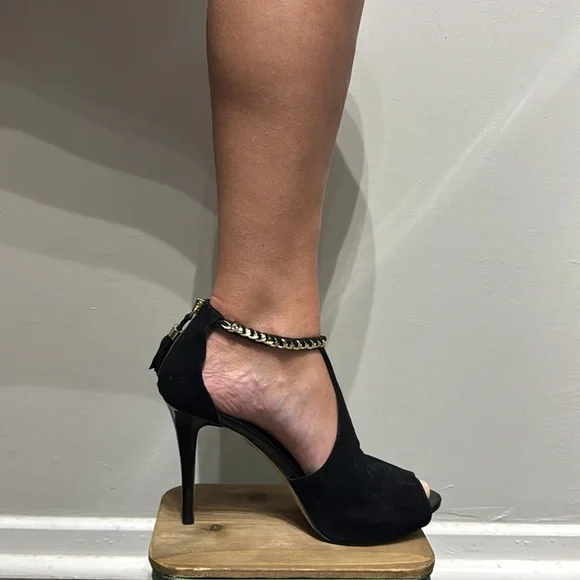 White House Black Market Black Heels with Open Toe Design and Textured Fabric - Picture 2 of 10